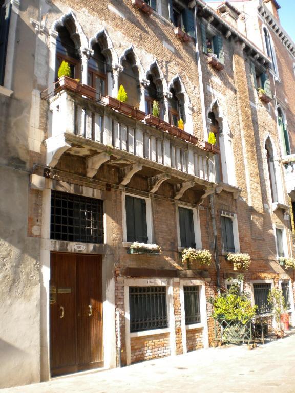 Ca' Cortigiane Suite Venedig Zimmer foto