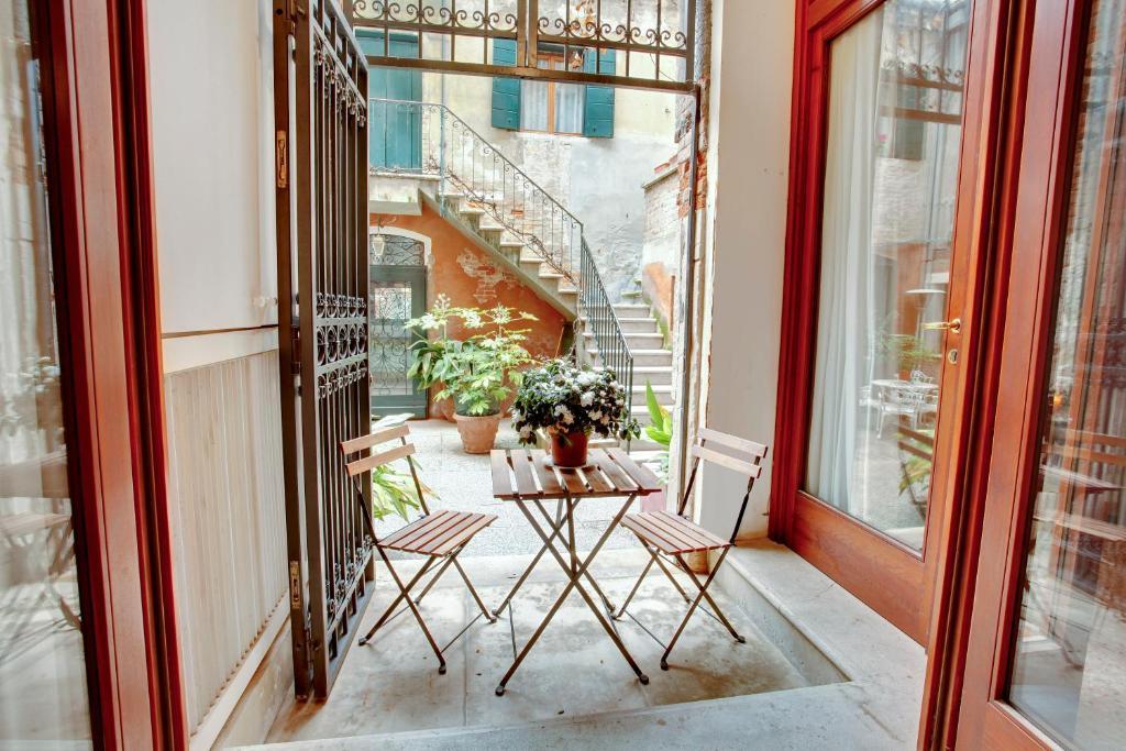 Ca' Cortigiane Suite Venedig Zimmer foto